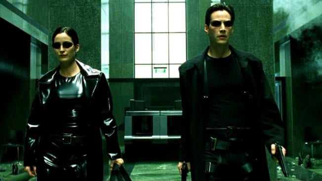 Matrix Drehstart Von Matrix 4 Erste Set Bilder Zeigen Keanu Reeves Als Neo