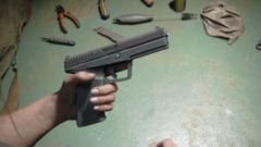 The Last of Us 2 Militärpistole