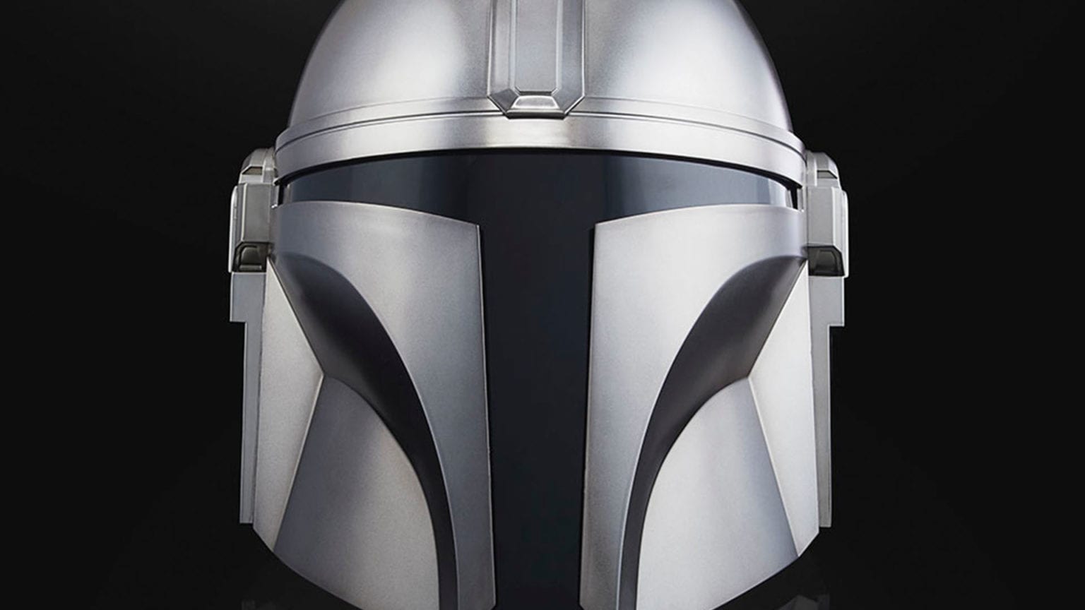 Kaufe dir den lebensechten MandoHelm The MandalorianMerch