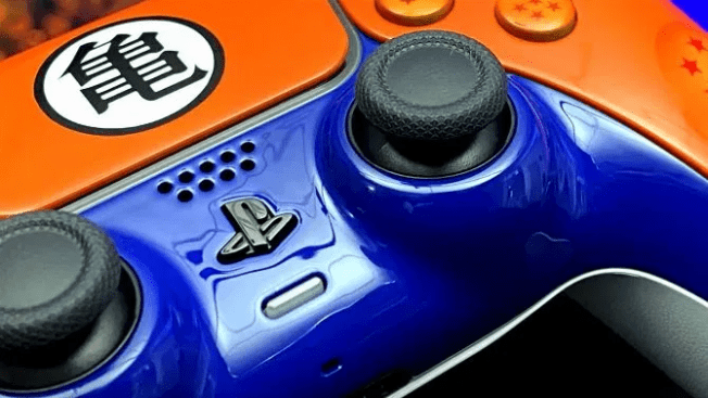 LaZa-Mods PS5-Controller im Dragon Ball Z-Design