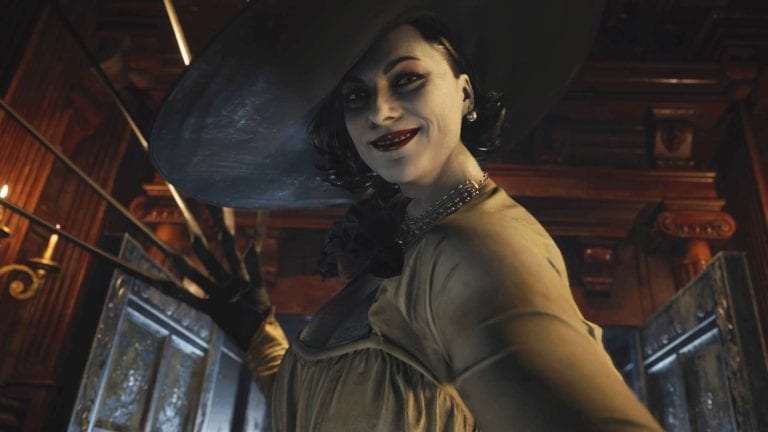Resident Evil 8 - Lady Dimitrescu in Action