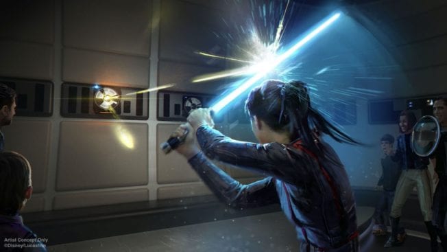Star Wars Galactic Starcruiser - Bild - Es wird mit dem Lichtschwert gekämpft!