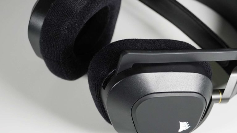 Corsair HS80 RGB Wireless