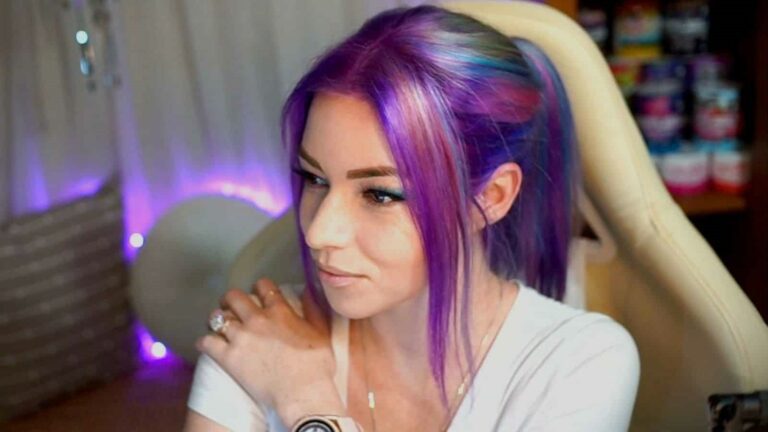 Ms Kenner auf Twitch.