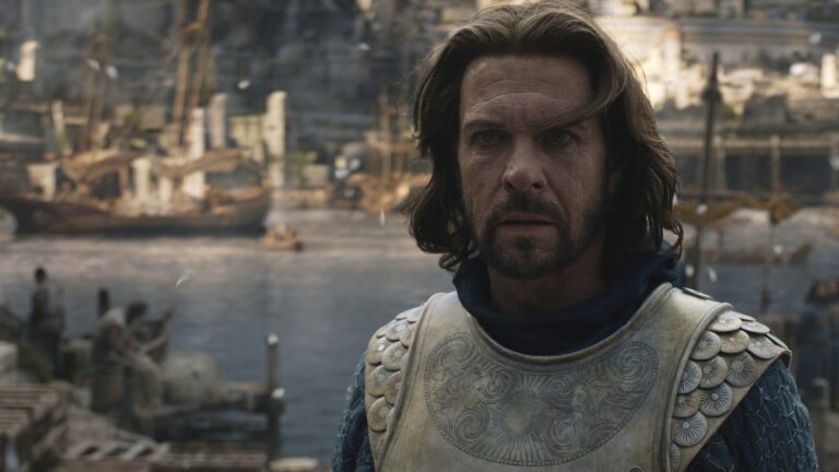 Elendils Schwert Narsil spielt in Der Herr der Ringe: Die Ringe der Macht eine besonders wichtige Rolle.