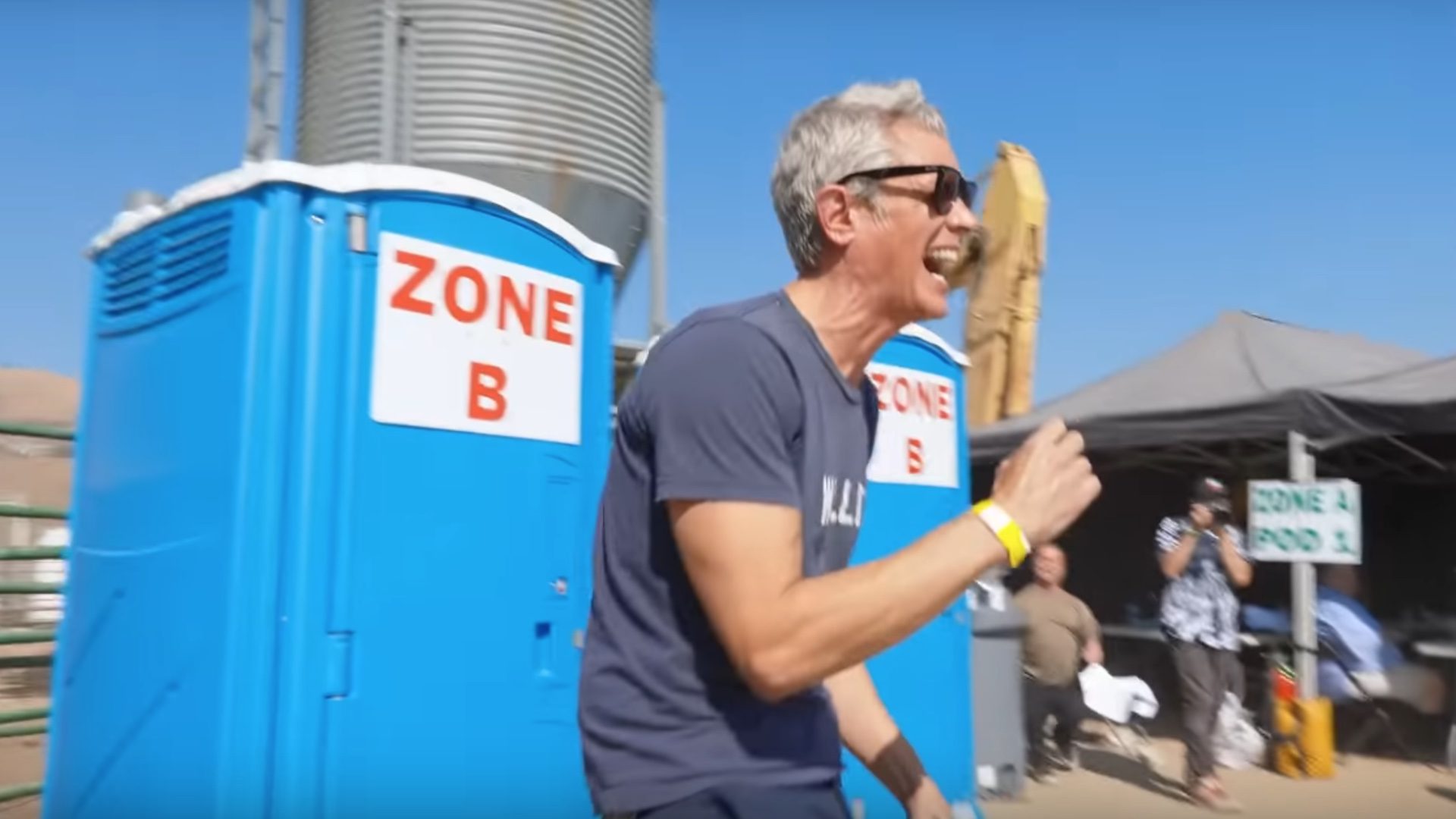 Johnny Knoxville_Jackass Forever_Screenshot