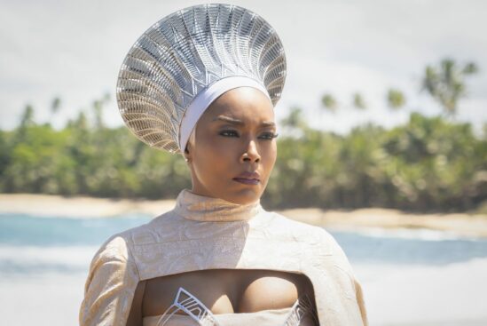 Angela Bassett in ihrer für einen Oscar nominierten Rolle in „Black Panther: Wakanda Forever“