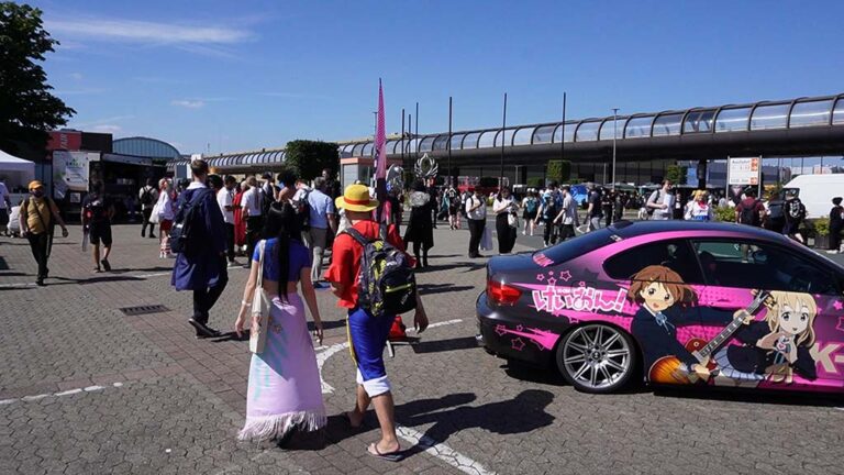  Dokomi 2024: Wie gut ist die Messe wirklich? - Report Illustration 