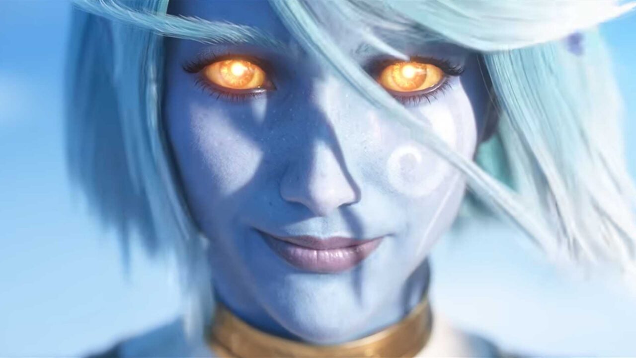 Nahaufnahme einer Figur aus WoW Forever mit weißem Haar und goldfarben leuchtenden Augen